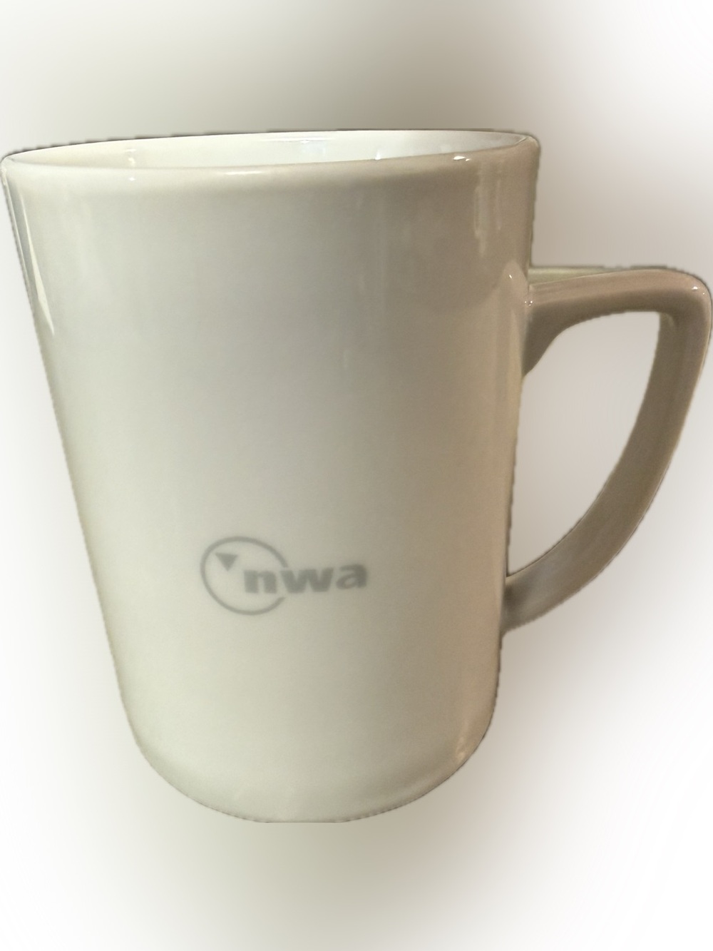United Airlines White Porcelain Coffee Mug, Light Gray logo